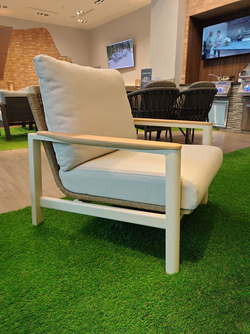 LIVING REYNE IVORY + MESA DE CENTRO