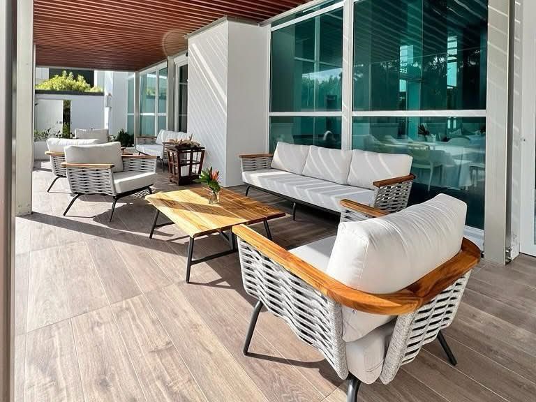 LIVING MONTECARLO + MESA DE CENTRO (CUSTOM MADE)